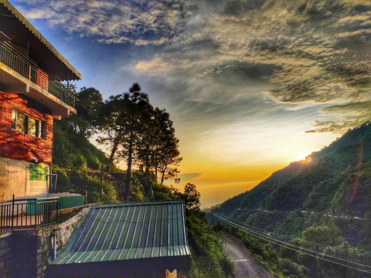 Safarmaina Resort Kasauli Dış mekan fotoğraf